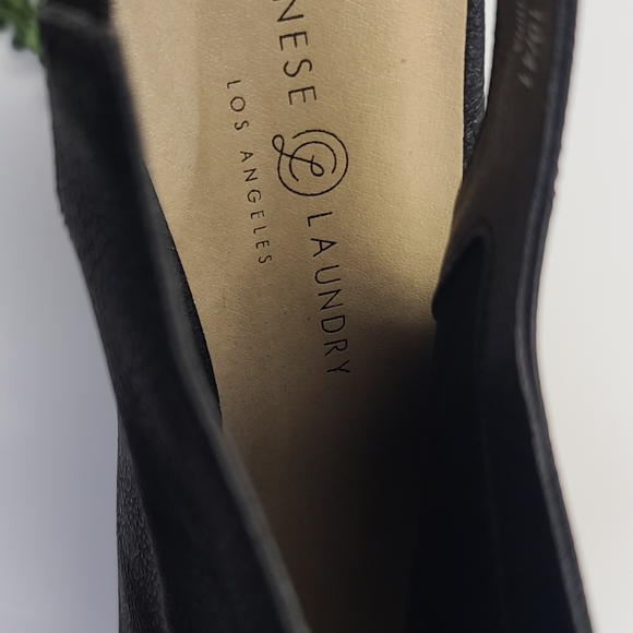 Chinese Laundry Black Wedges - Picture 7 of 8